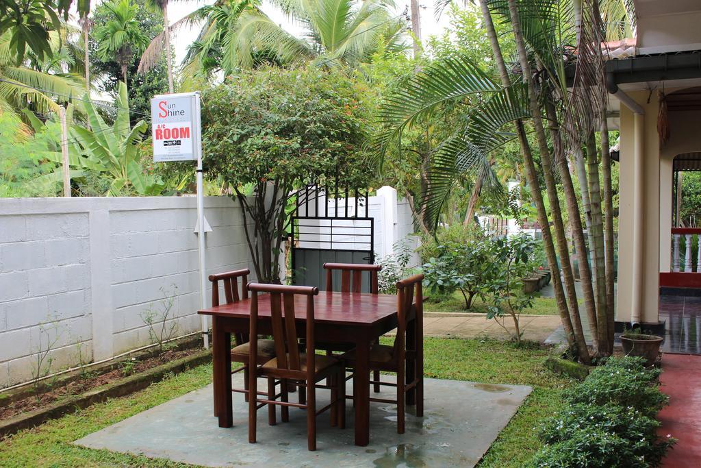 Sunshine Tourist Rest Otel Anuradhapura Dış mekan fotoğraf